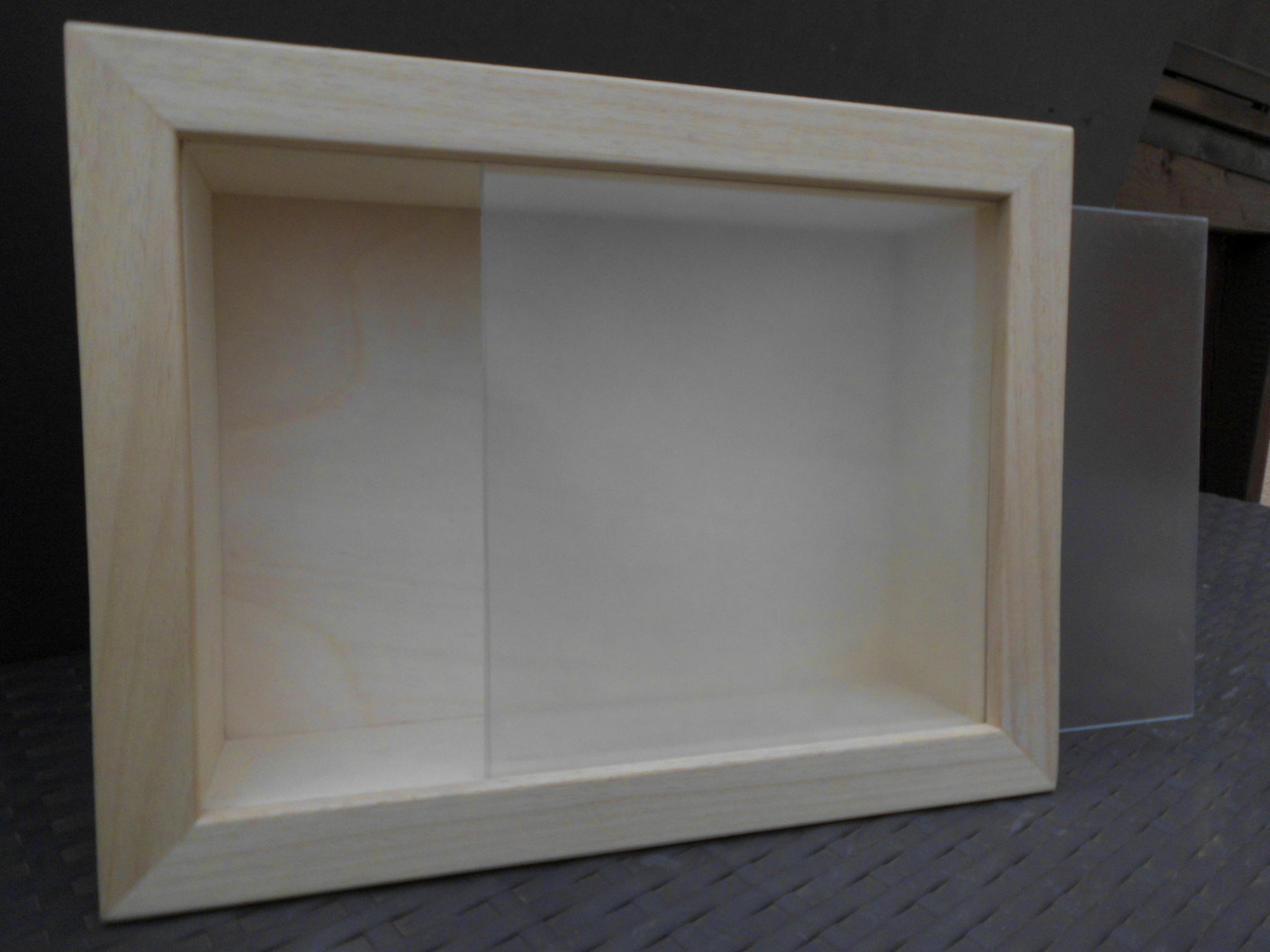 3d-objektrahmen-bis-95-mm-tiefe-wandvitrine-holz-bilderrahmen-nach